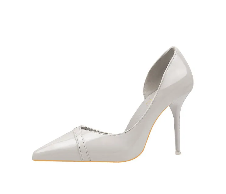 Fashionable and minimalist high heels