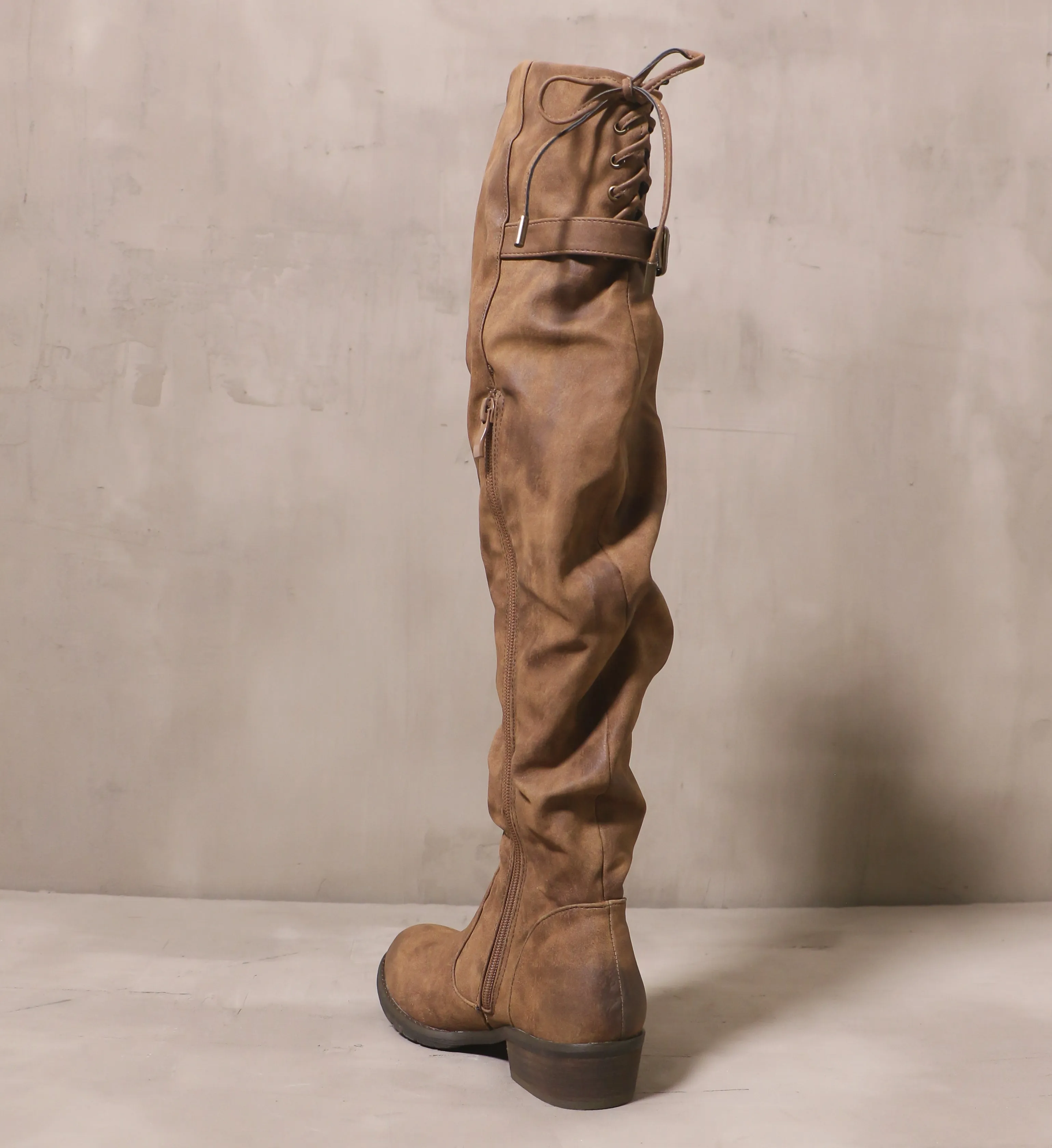 I KNEE'D A COFFEE BOOT