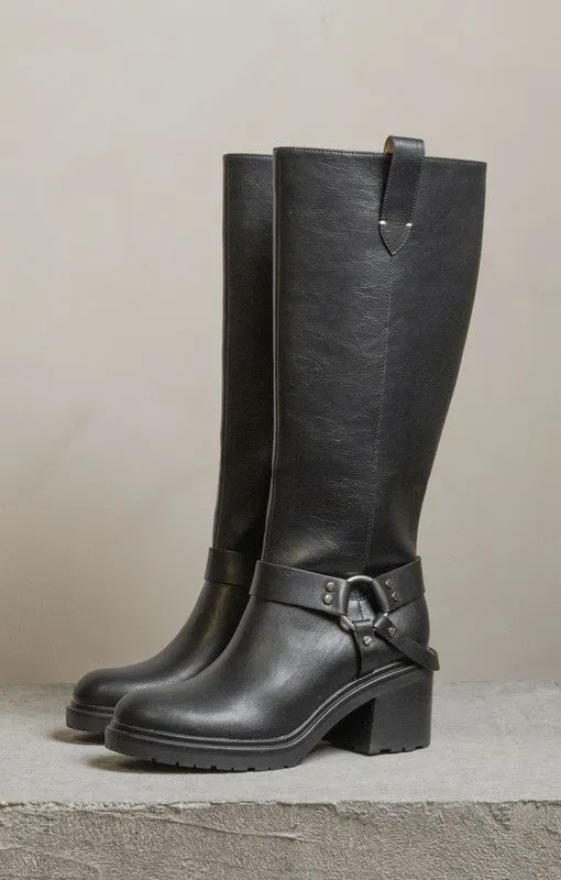Leanne Boots