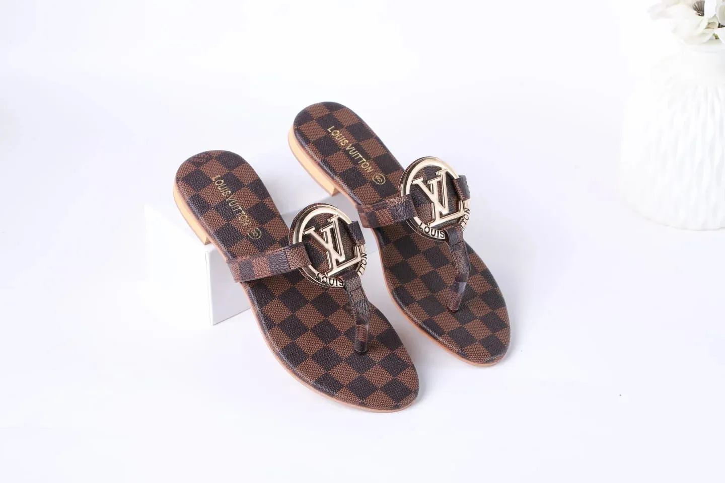 LV MONOGRAM CASUAL FLATS