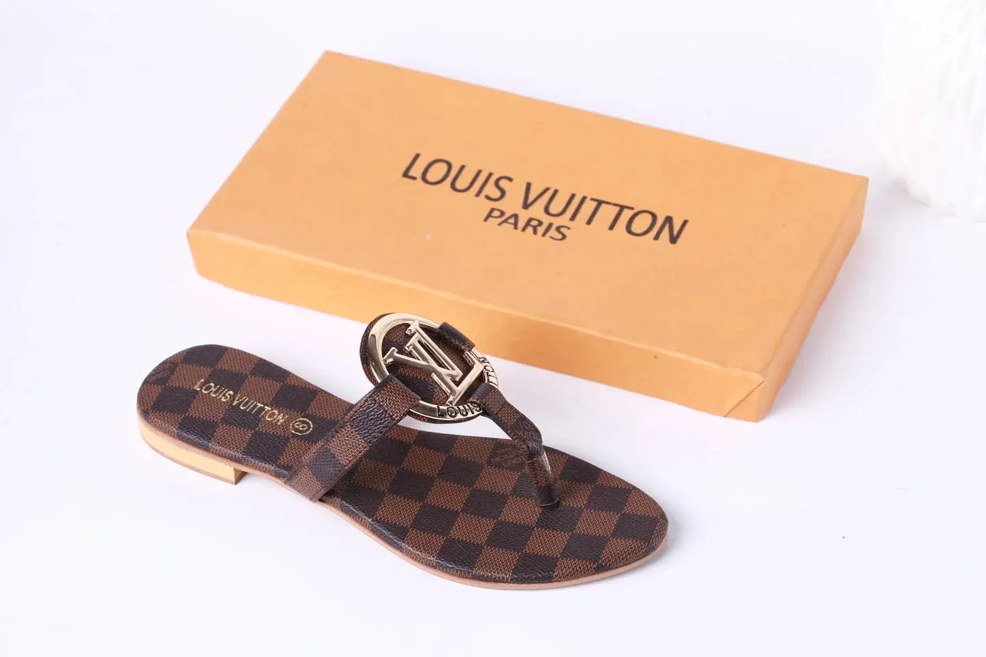 LV MONOGRAM CASUAL FLATS