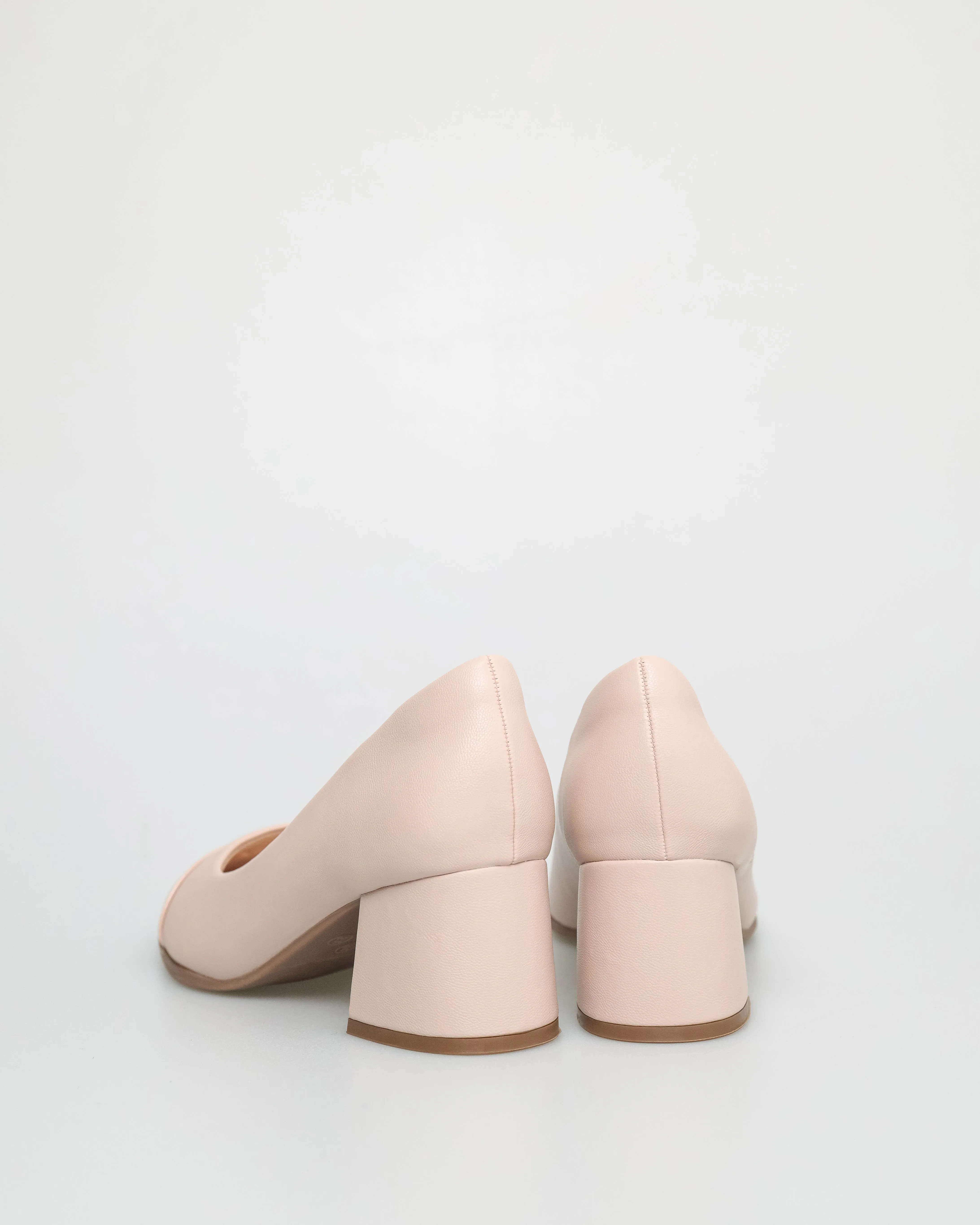 Tomaz NN305 Ladies Glossy Point Formal Heels