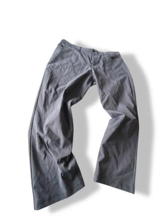 Vintage mens regular fit straight leg grey trouser in L|L30 W40|SKU 4793