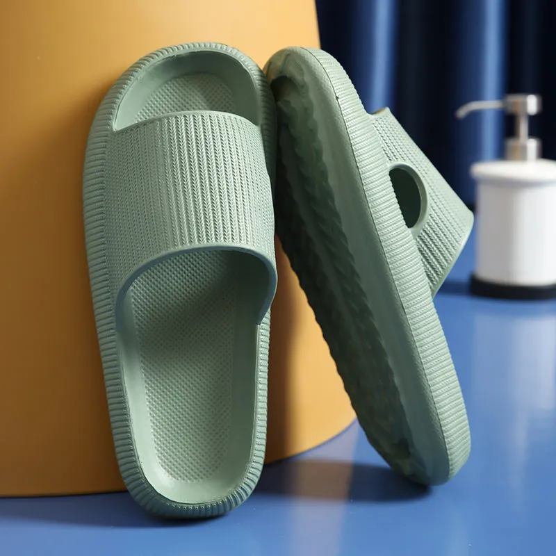 Waterproof lightweight slippers